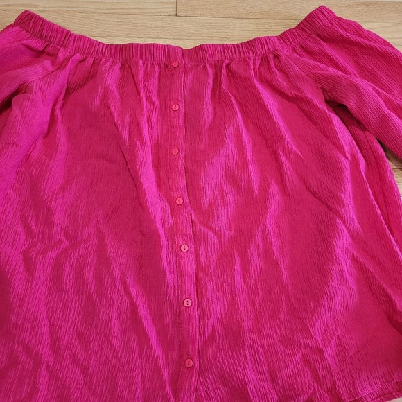 Reitmans Pink Off the Shoulder Top Short Cut Medium - Picture 9 of 9